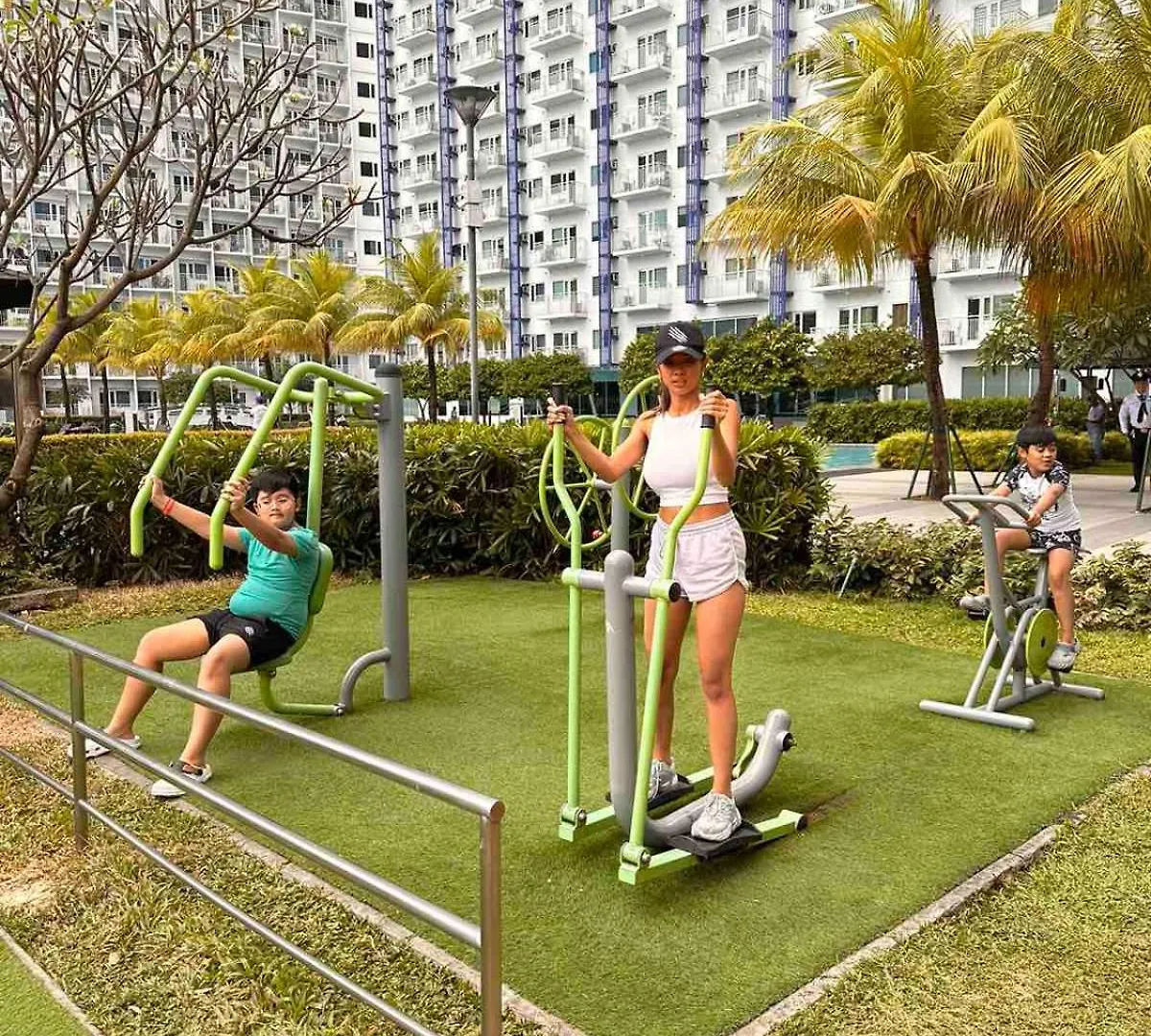 Makati Sm Jazz Residence Staycation Condo With Balcony Manila Philippines